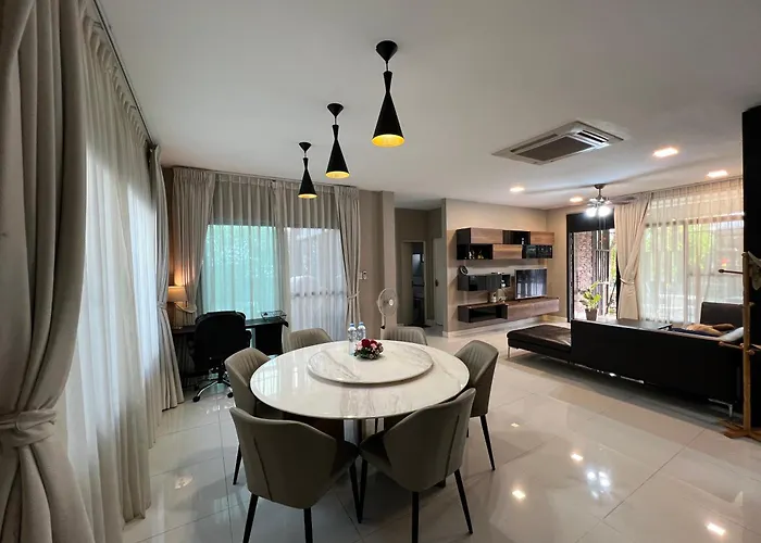 Amy's House独栋别墅,近机场,四晚接送机 Vakantiepark Bangkok